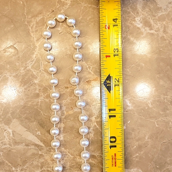 Faux Pearl Necklace with Multi-colored Gemstones in Pendant - Picture 13 of 17